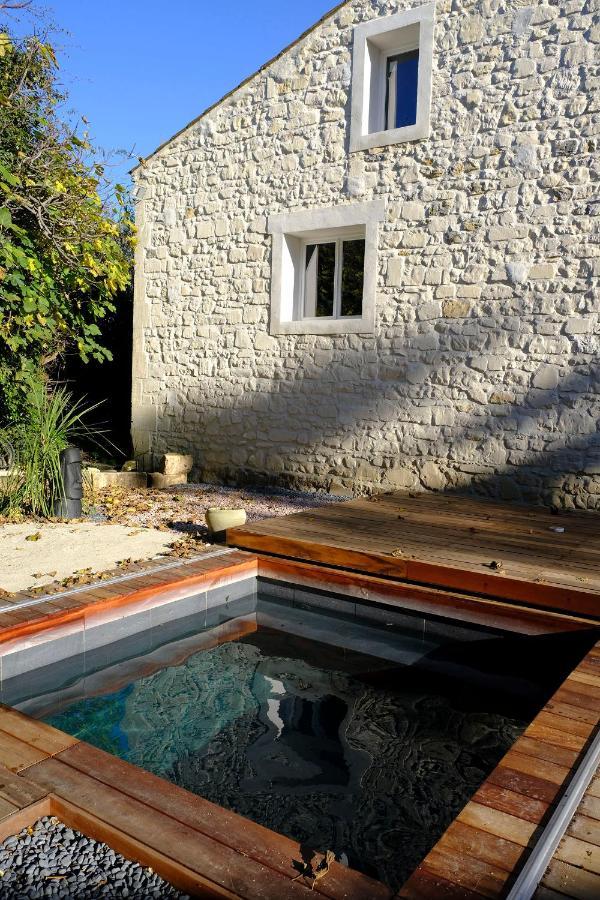 Le Loft De La Grange Bed & Breakfast Arles Dış mekan fotoğraf