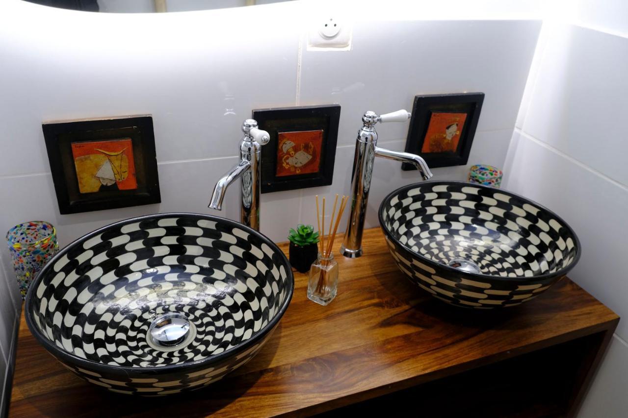 Le Loft De La Grange Bed & Breakfast Arles Dış mekan fotoğraf